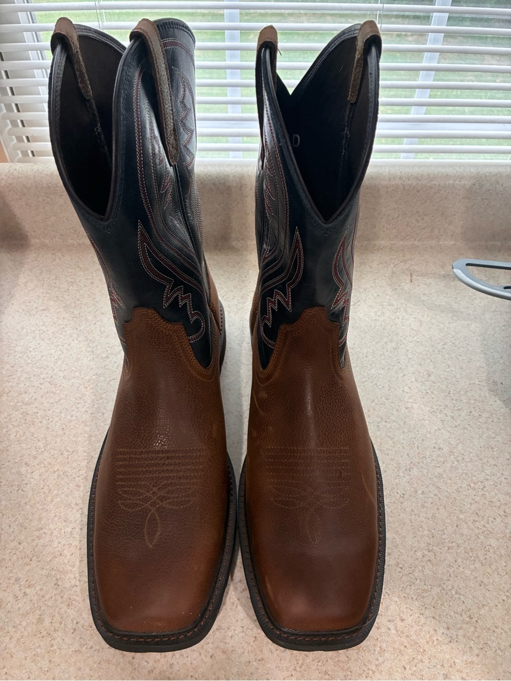 Ariat Men’s Workhog pull on boots